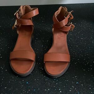 F21 brown sandals sz 6